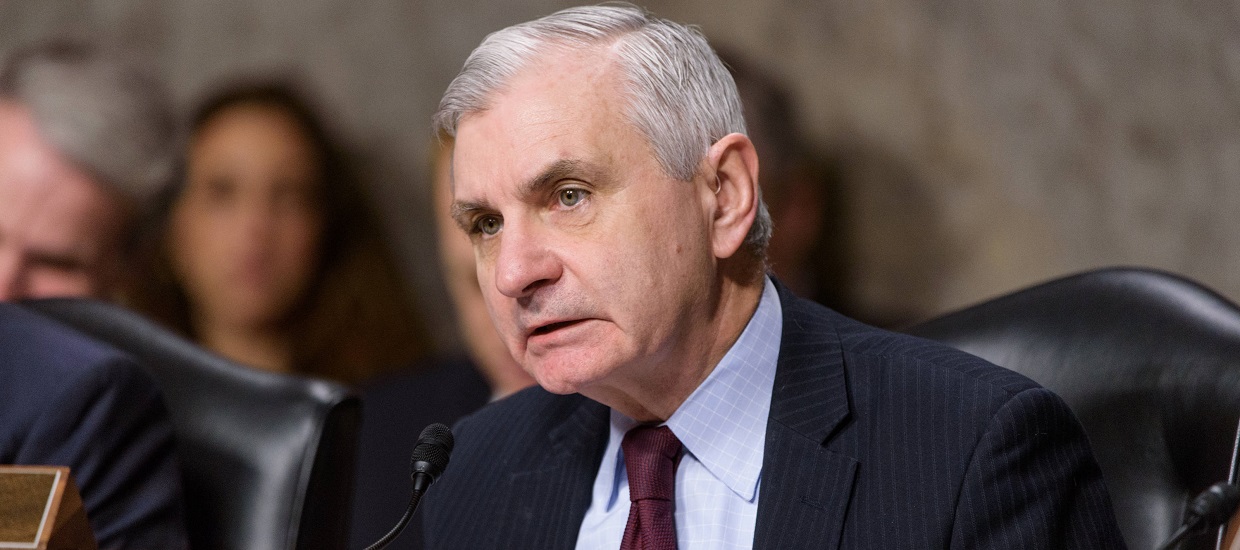 Reed, Whitehouse Raise Concerns About Mylan’s EpiPen Price Hike and Expanded Patient Assistance Program